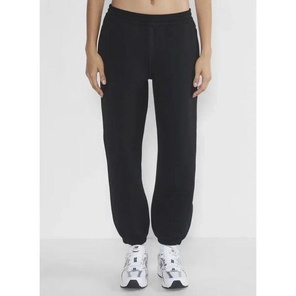 Aritzia TNA FormaFleece™ Gymnast Jogger Relaxed fleece joggers black | XS - Picture 2 of 10